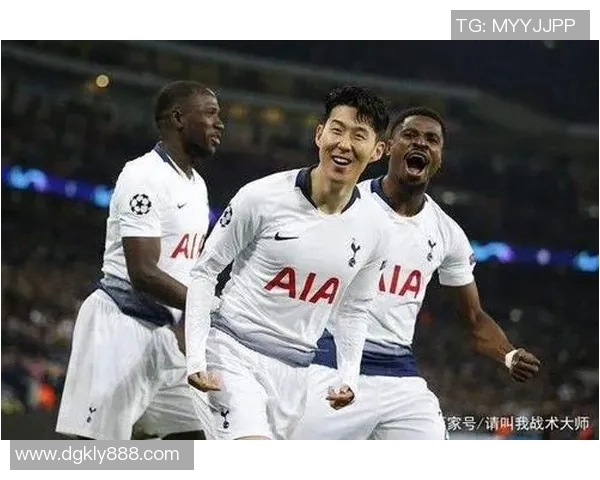 英超大满贯赛中成都网球队的默契配合与战术执行全面分析