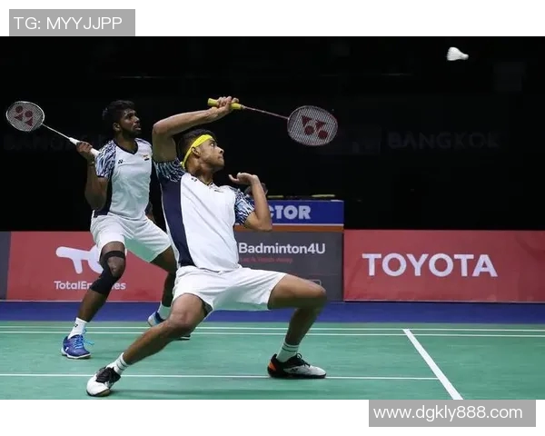 深入分析重庆羽毛球队的转换打法与欧冠足球的战术启示