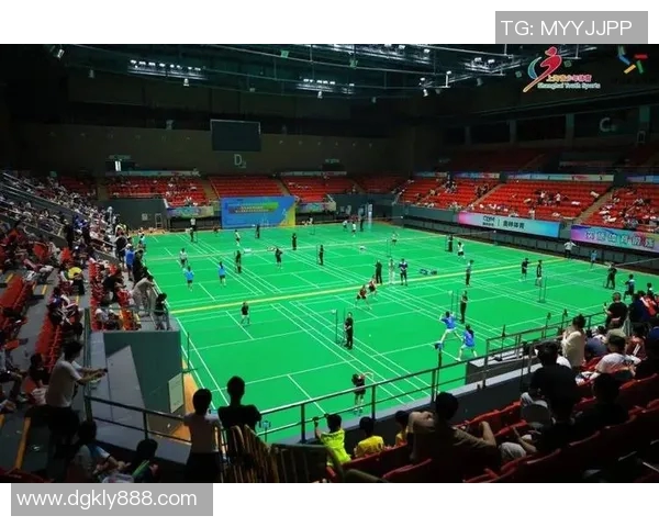 体育实时数据聚焦上海羽毛球队的速度与技巧展现羽毛球运动的魅力与激情 体育实时数据聚焦上海羽毛球队的速度与技巧展现羽毛球运动的魅力与激情